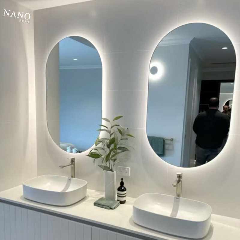 Espelho Oval de Parede com LED – Sofisticação e Iluminação Inteligente para Banheiro, Sala e Quarto