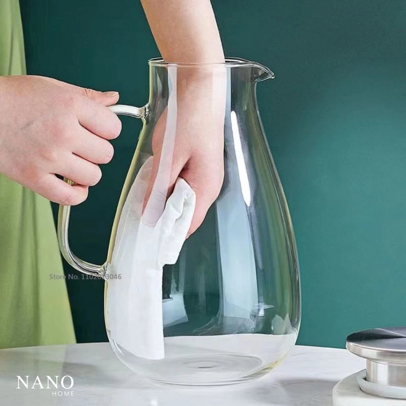 Jarra de Vidro Borossilicato 2,2L com Tampa Inox – Resistência e Elegância para Servir